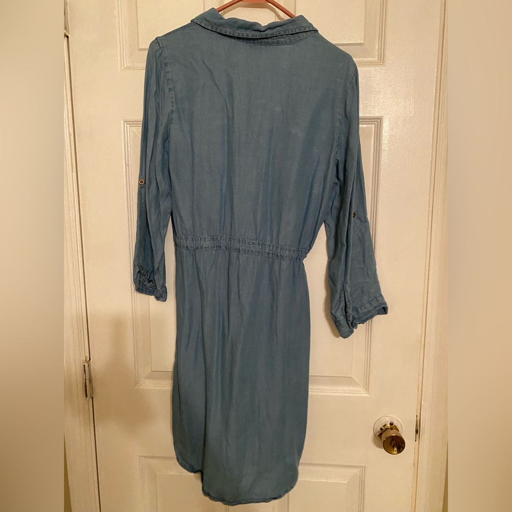 Dress - Picture 3 of 3
